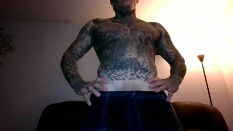 Snapshot of tatteddaddy9000 chatting on 10.01.25 D-Man online show from 10.01.25