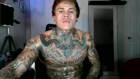 Snapshot of tatteddaddy9000 chatting on 10.05.25 D-Man online show from 10.05.25