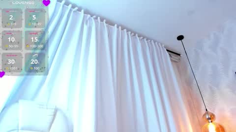 Snapshot of tattofoxx__ chatting on 10.31.25 Tatto Fox online show from 10.31.25