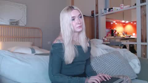 tattoobbgirl online show from 03.06.25