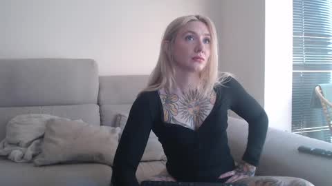 tattoobbgirl online show from 11.03.25