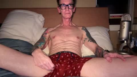 Snapshot of tattooed_love_boy chatting on 03.09.25 tattooed love boy online show from 03.09.25