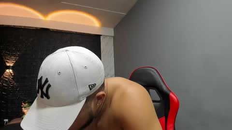  T A U R U S  online show from 12.05.25