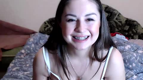 Snapshot of tayagirl chatting on 01.20.25 Taya online show from 01.20.25