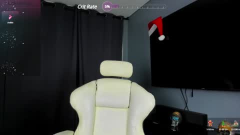 Snapshot of taybunny18 chatting on 12.16.24 online show from 12.16.24
