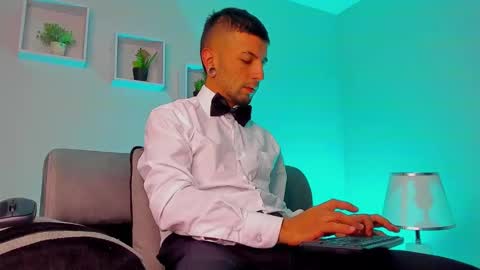tayer_bennet online show from 09.18.25