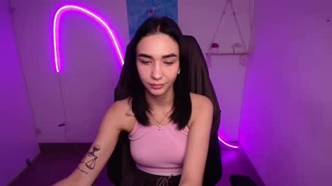 Snapshot of tayla_candy chatting on 11.06.25 Tayla online show from 11.06.25