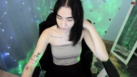 Snapshot of tayla_candy chatting on 11.20.25 Tayla online show from 11.20.25