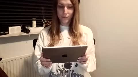 taylafox online show from 11.02.25