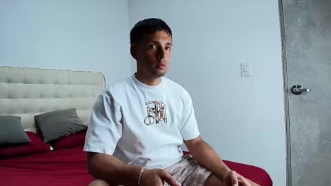 Snapshot of tayler_cruz_ chatting on 09.12.25 Tyler Cruz online show from 09.12.25
