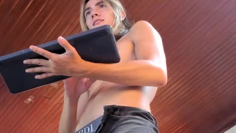 tayler_swift1 online show from 12.03.24