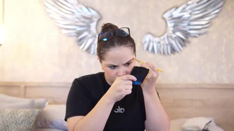 Teylor  Kim online show from 12.04.25