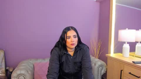 Snapshot of taylor_bennet chatting on 10.20.25 Taylor Bennet online show from 10.20.25