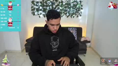 Snapshot of taylor_johnn chatting on 12.14.24 Penagos zz    online show from 12.14.24