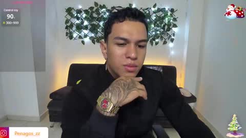 Snapshot of taylor_johnn chatting on 12.15.24 Penagos zz    online show from 12.15.24
