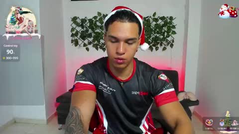 Snapshot of taylor_johnn chatting on 12.22.24 Penagos zz    online show from 12.22.24