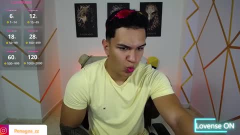 Snapshot of taylor_johnn chatting on 03.02.25 Penagos zz    online show from 03.02.25