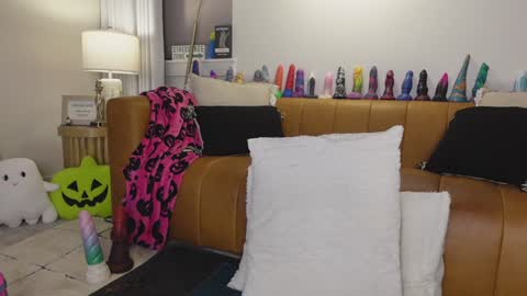 Snapshot of taylor_love_303 chatting on 10.05.25 Taylor --  online show from 10.05.25