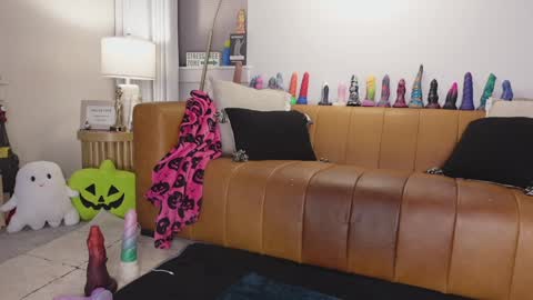 Snapshot of taylor_love_303 chatting on 10.09.25 Taylor --  online show from 10.09.25