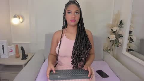 Snapshot of taylor_sexyy chatting on 03.02.25 Taylor online show from 03.02.25