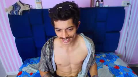 Snapshot of taylor_stele chatting on 04.30.26 taylor stele online show from 04.30.26