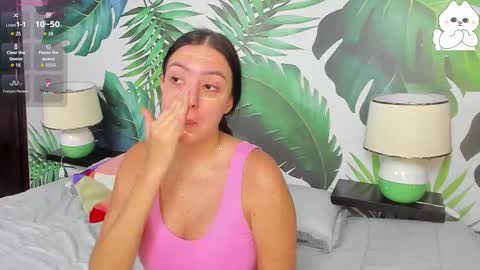 Snapshot of taylor_sweet_605214 chatting on 10.16.25 Taylor Sweet online show from 10.16.25