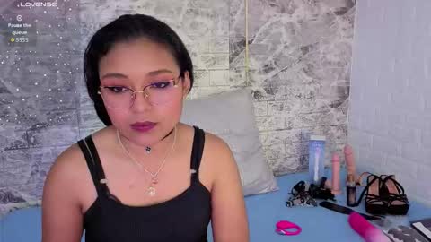 Tay online show from 11.03.25