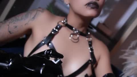 Taylor online show from 03.06.25