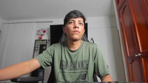 Snapshot of taylorsorf chatting on 12.11.24 taylorsorf online show from 12.11.24