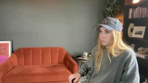 Snapshot of taylorxxxrae chatting on 02.11.26 Taylor Rae online show from 02.11.26