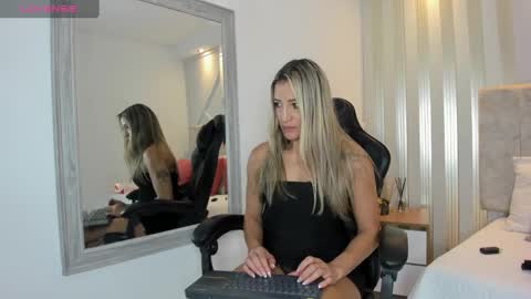 tayra online show from 12.19.24