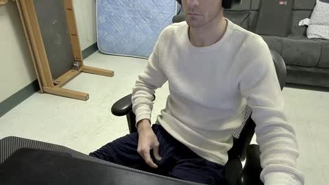 Snapshot of tbone_93 chatting on 12.21.24 Tbone online show from 12.21.24