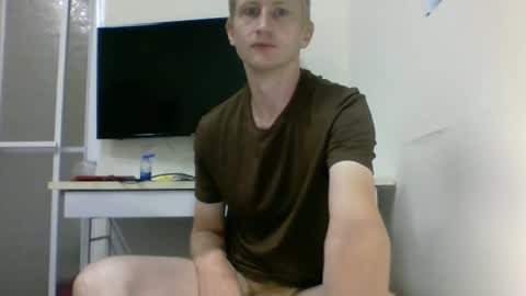 Snapshot of tcute0 chatting on 09.17.25 tcute0 online show from 09.17.25