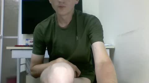 Snapshot of tcute0 chatting on 09.21.25 tcute0 online show from 09.21.25