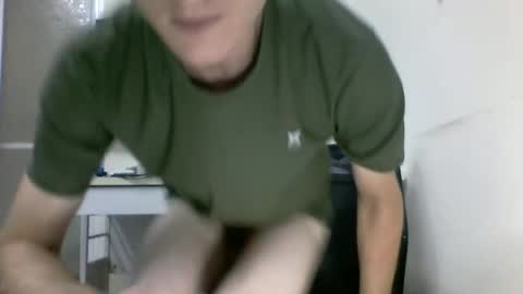 Snapshot of tcute0 chatting on 09.27.25 tcute0 online show from 09.27.25