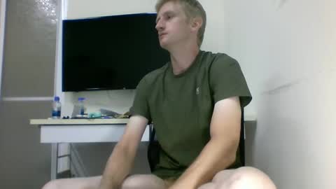 Snapshot of tcute0 chatting on 10.01.25 tcute0 online show from 10.01.25