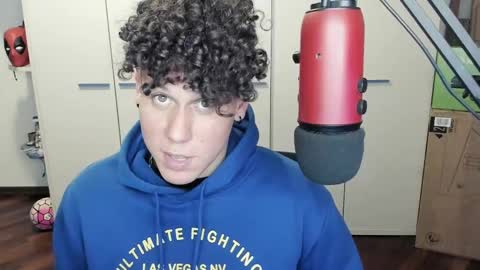 Snapshot of tdhmicro25 chatting on 12.05.24 fer online show from 12.05.24