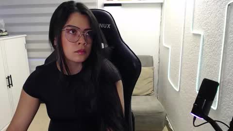 DYNAMITE DUO69 online show from 03.04.26