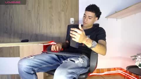 Snapshot of teamporn_18 chatting on 12.28.24 Danger online show from 12.28.24