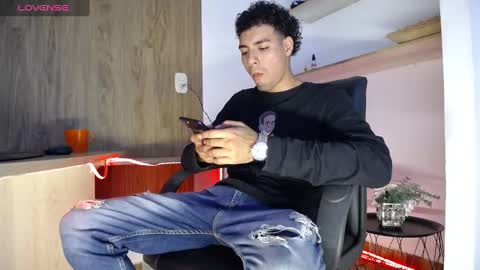 Snapshot of teamporn_18 chatting on 12.30.24 Danger online show from 12.30.24