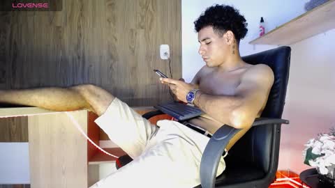 Snapshot of teamporn_18 chatting on 01.08.25 Danger online show from 01.08.25