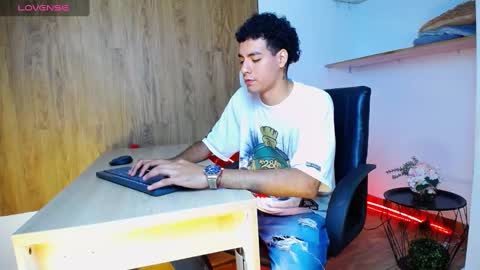 Snapshot of teamporn_18 chatting on 01.13.25 Danger online show from 01.13.25