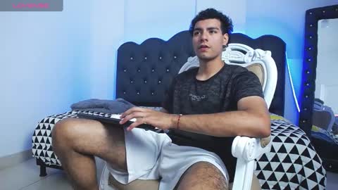 Snapshot of teamporn_18 chatting on 01.17.25 Danger online show from 01.17.25