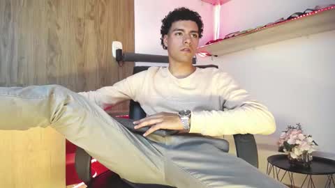 Snapshot of teamporn_18 chatting on 01.22.25 Danger online show from 01.22.25