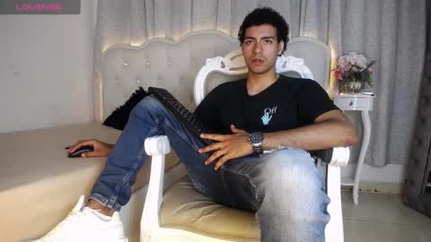 Snapshot of teamporn_18 chatting on 02.25.25 Danger online show from 02.25.25