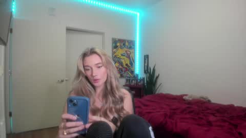 Snapshot of teamtragic chatting on 01.16.25 Katy online show from 01.16.25