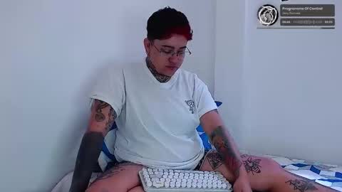 Snapshot of techno_420 chatting on 09.09.25 Charlee He online show from 09.09.25