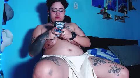 Charlee He online show from 01.18.26