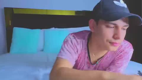 Snapshot of teddy_cowboy chatting on 09.18.25  Follow me on Twitter boys ryder and instagram teddyscoot 12  online show from 09.18.25