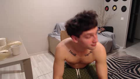 Snapshot of teddy_mode chatting on 10.09.25 Teddy online show from 10.09.25